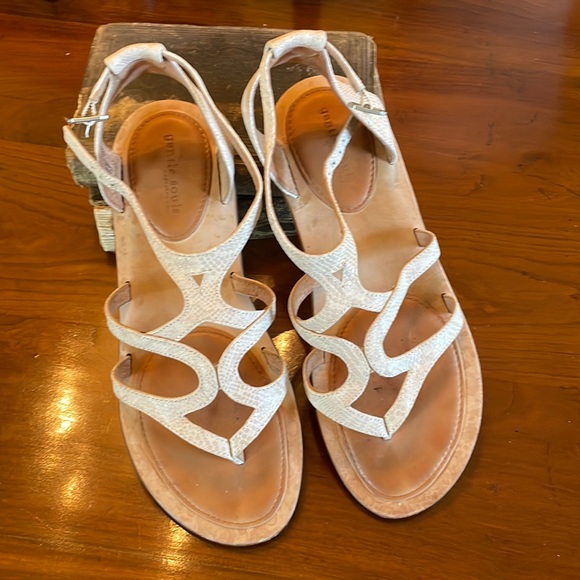 Kenneth Cole Gladiator Sandals 
